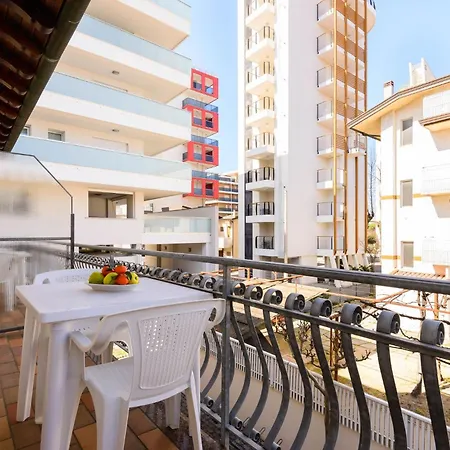 Flat With Terrace Apartament