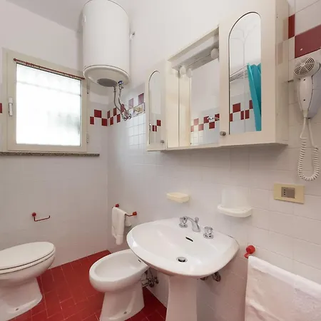 Flat With Terrace דירה ליגננו סביאדורו